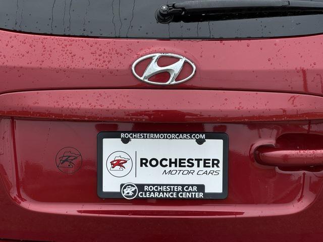 Photo of 2011 Sonoran Red Hyundai SANTA FE