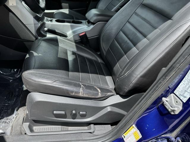 Photo of 2014 Deep Impact Blue Ford Escape