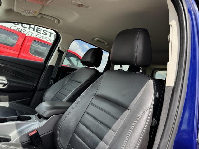 Photo of 2014 Deep Impact Blue Ford Escape