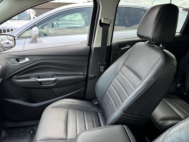 Photo of 2014 Deep Impact Blue Ford Escape