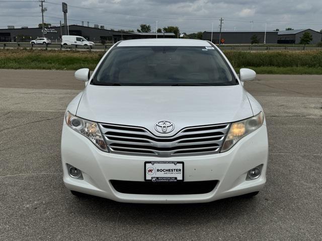 Photo of 2011 Blizzard Pearl Toyota Venza