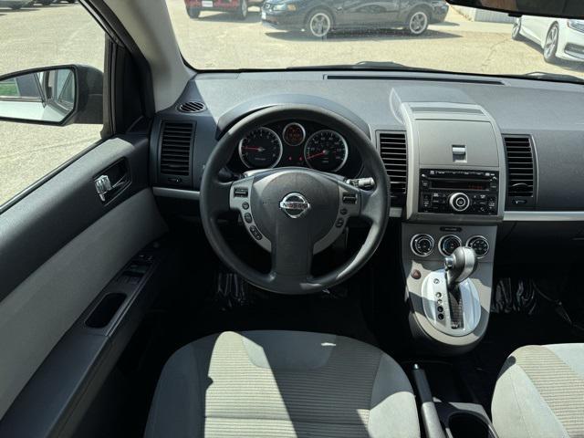 Photo of 2010 Magnetic Gray Nissan Sentra