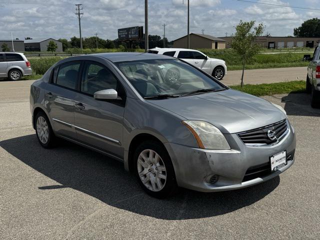 Photo of 2010 Magnetic Gray Nissan Sentra