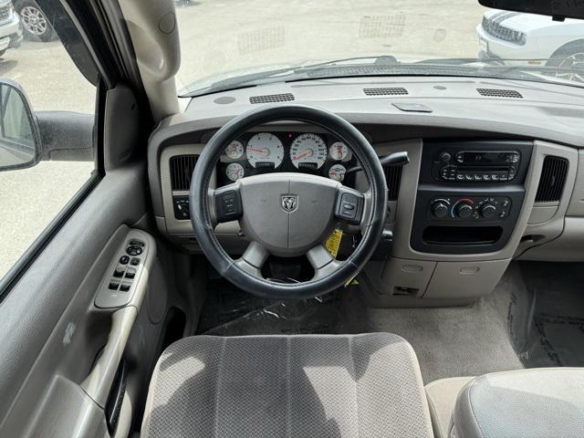 Photo of 2005 Light Almond Pearl Metallic Clearcoat Dodge Ram 2500