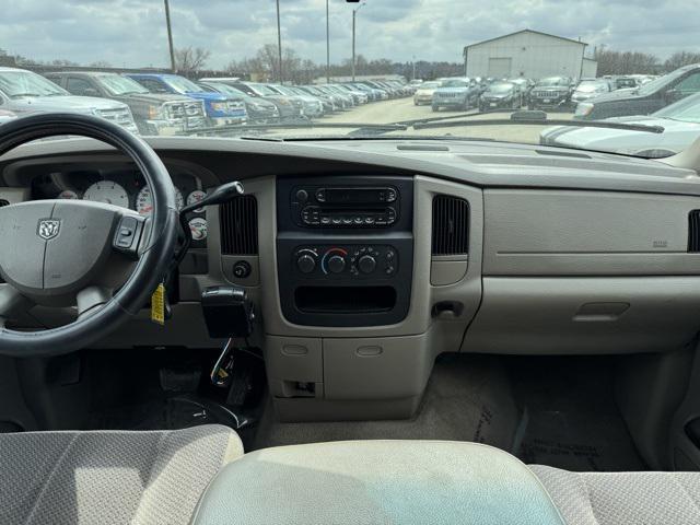 Photo of 2005 Light Almond Pearl Metallic Clearcoat Dodge Ram 2500