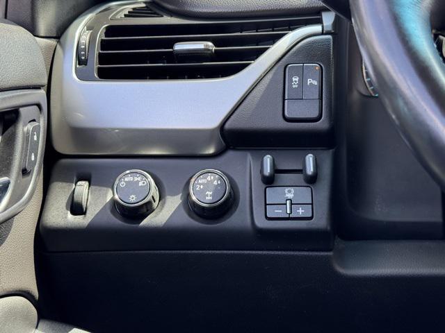Photo of 2015 Brownstone Metallic Chevrolet Suburban