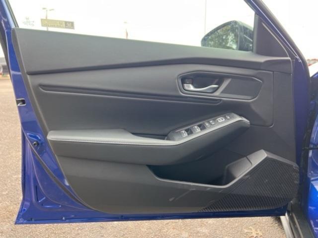Photo of 2025 Still Night Pearl Honda Accord Hybrid