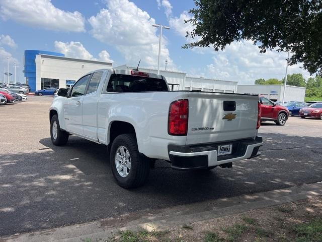 Photo of 2019 Summit White Chevrolet Colorado