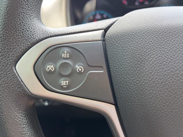 Photo of 2019 Summit White Chevrolet Colorado