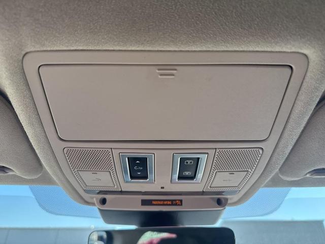 Photo of 2020 Narvik Black Jaguar F-PACE