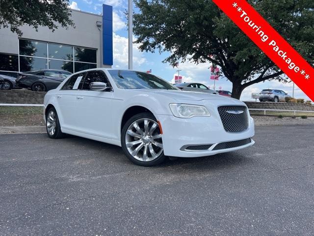 2019 Chrysler 300