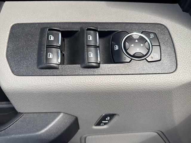 Photo of 2018 Oxford White Ford F-150