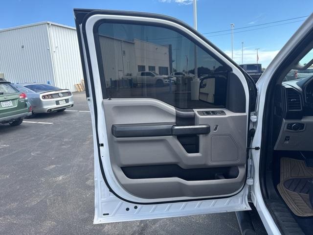Photo of 2018 Oxford White Ford F-150