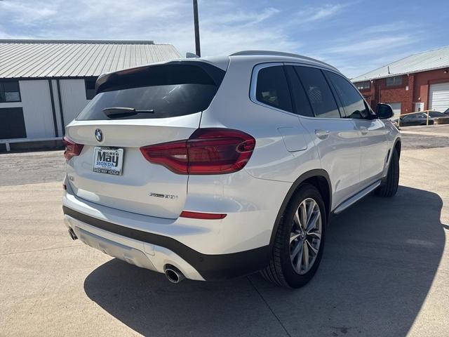Photo of 2019 Mineral White Metallic BMW X3