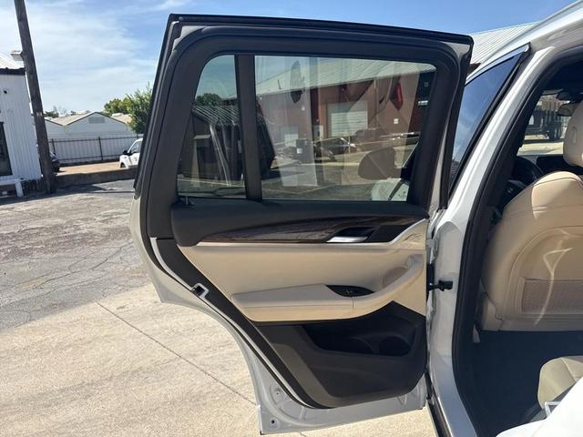 Photo of 2019 Mineral White Metallic BMW X3