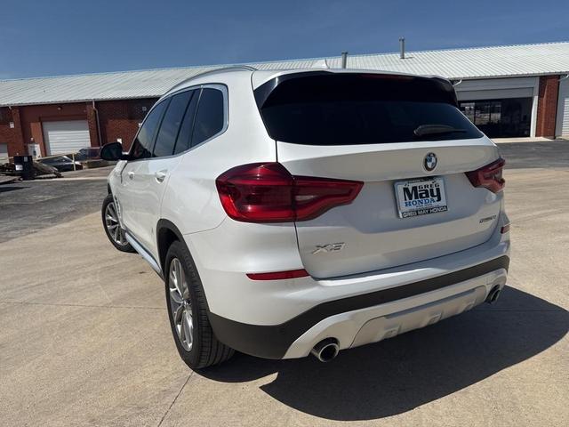 Photo of 2019 Mineral White Metallic BMW X3