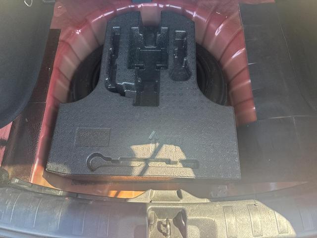 Photo of 2021 Scarlet Ember Nissan Kicks
