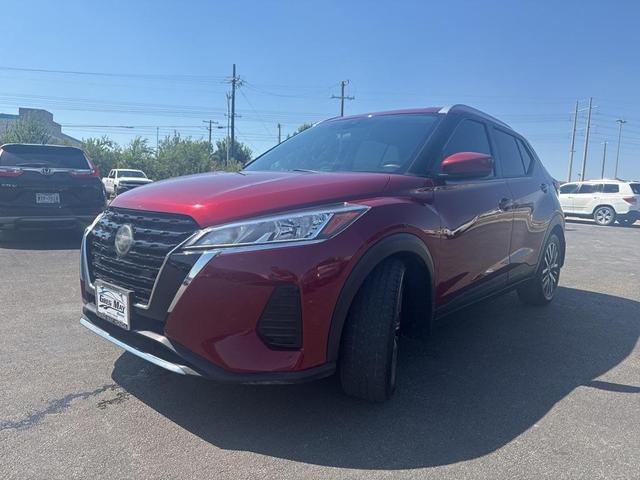 Photo of 2021 Scarlet Ember Nissan Kicks