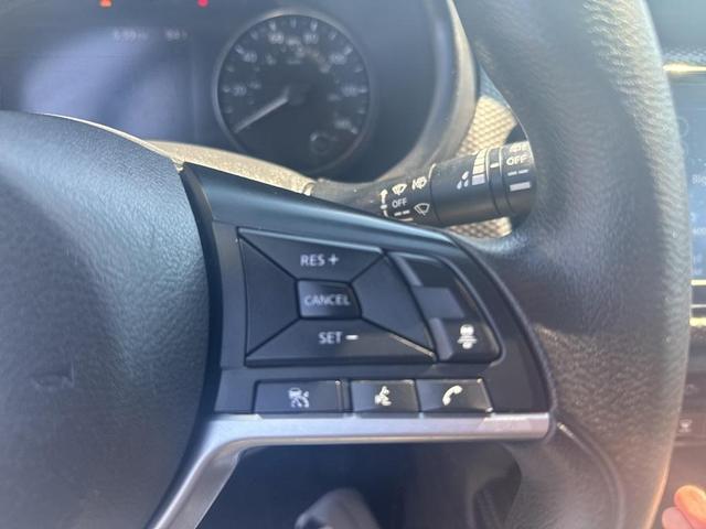 Photo of 2021 Scarlet Ember Nissan Kicks