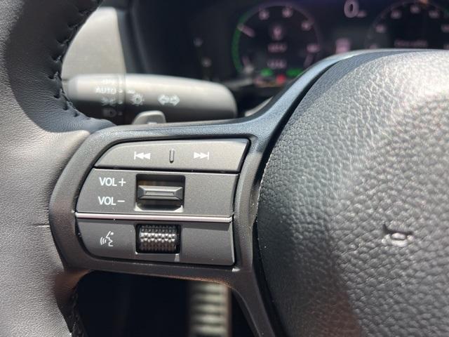 Photo of 2025 Platinum White Pearl Honda Accord Hybrid