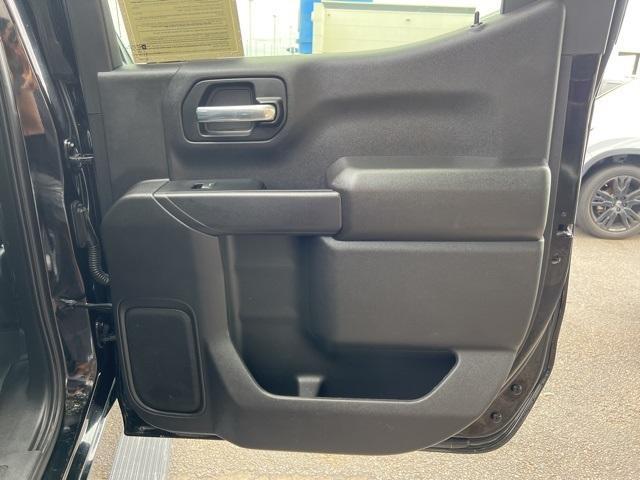 Photo of 2023 Black Chevrolet Silverado 1500