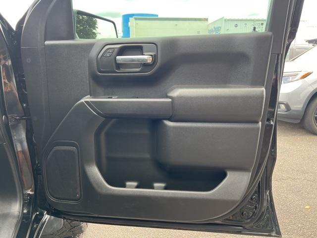 Photo of 2023 Black Chevrolet Silverado 1500
