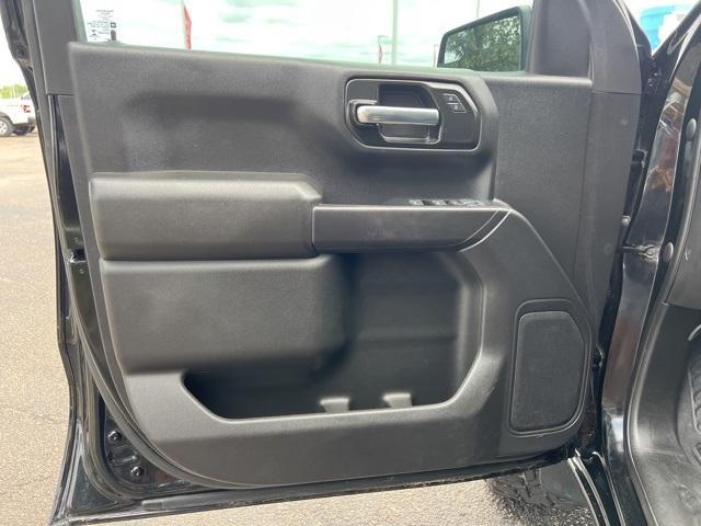 Photo of 2023 Black Chevrolet Silverado 1500