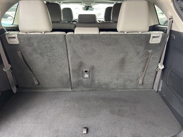 Photo of 2020 Moon Dust Toyota Highlander