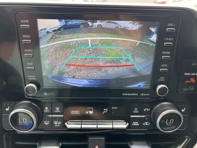 Photo of 2020 Moon Dust Toyota Highlander