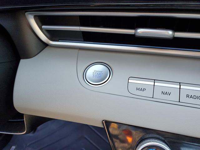 Photo of 2024 Ecotronic Gray Pearl Hyundai ELANTRA