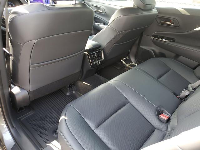 Photo of 2026 Heavy Metal [extra_cost_color] Toyota Crown