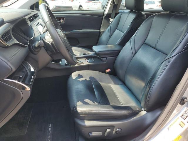 Photo of 2018 Celestial Silver Metallic Toyota Avalon