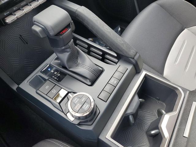Photo of 2025 Blue Crush Metallic Toyota Tacoma