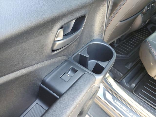 Photo of 2024 Gray Honda Ridgeline