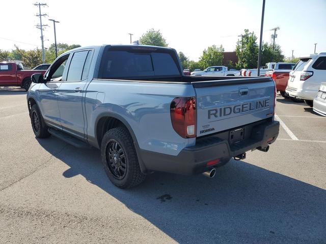 Photo of 2024 Gray Honda Ridgeline