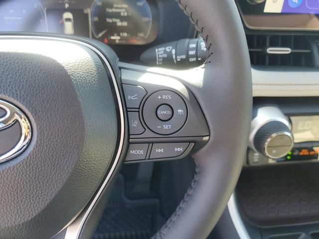 Photo of 2025 Midnight Black Metallic Toyota RAV4