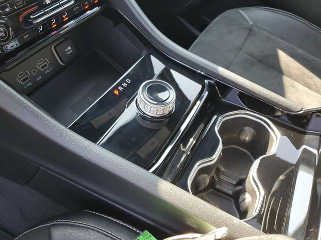 Photo of 2022 Baltic Gray Metallic Clearcoat Jeep Grand Cherokee
