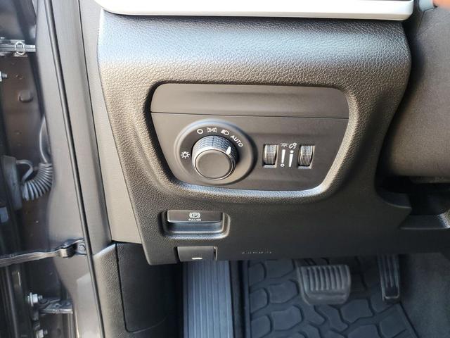Photo of 2022 Baltic Gray Metallic Clearcoat Jeep Grand Cherokee