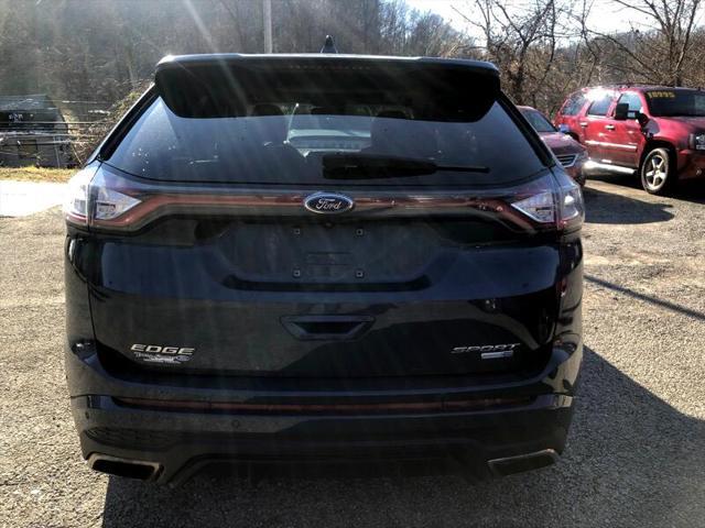 Photo of 2016 Kona Blue Metallic Ford Edge