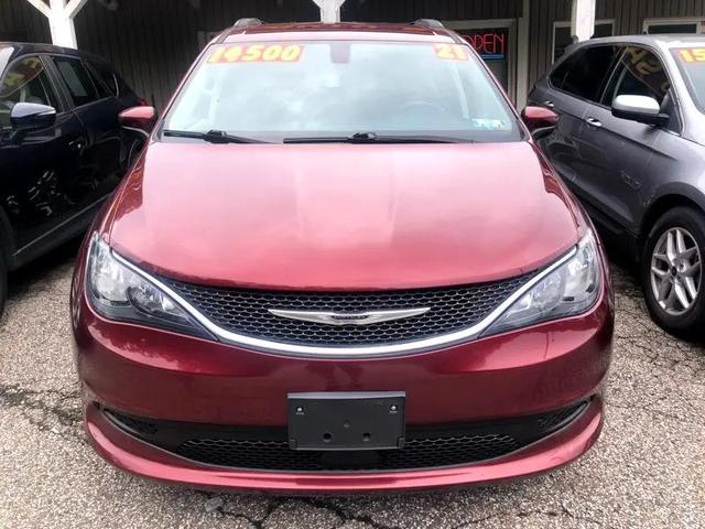 Photo of 2021 Burgundy Chrysler Voyager