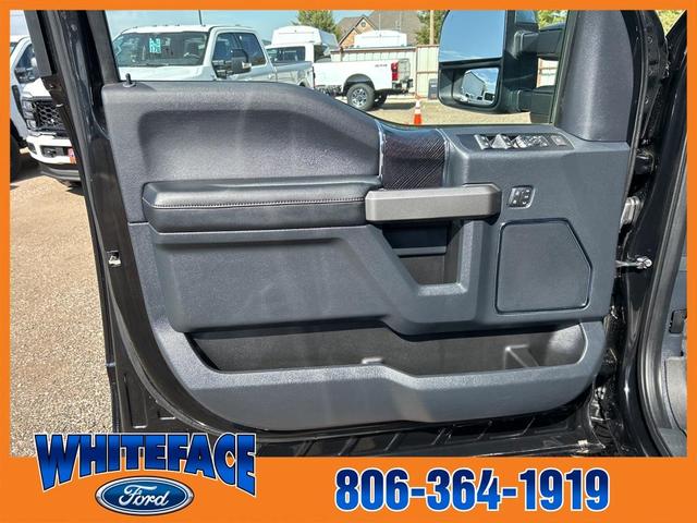 Photo of 2022 Agate Black Metallic Ford F-250