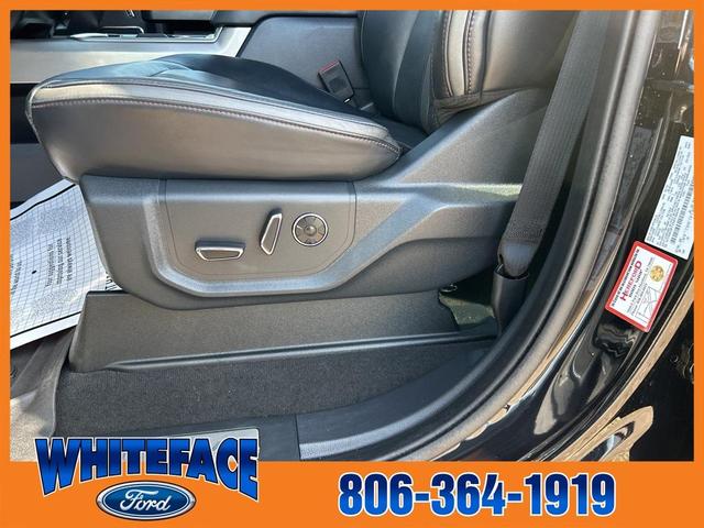 Photo of 2022 Agate Black Metallic Ford F-250