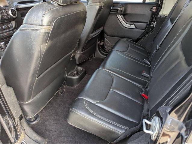 Photo of 2017 Black Clearcoat Jeep Wrangler Unlimited