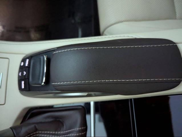 Photo of 2018 Eminent White Pearl Lexus ES 350