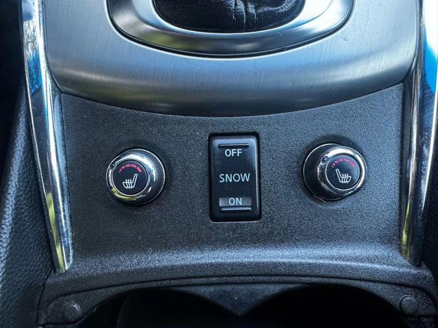 Photo of 2012 Black INFINITI G37x