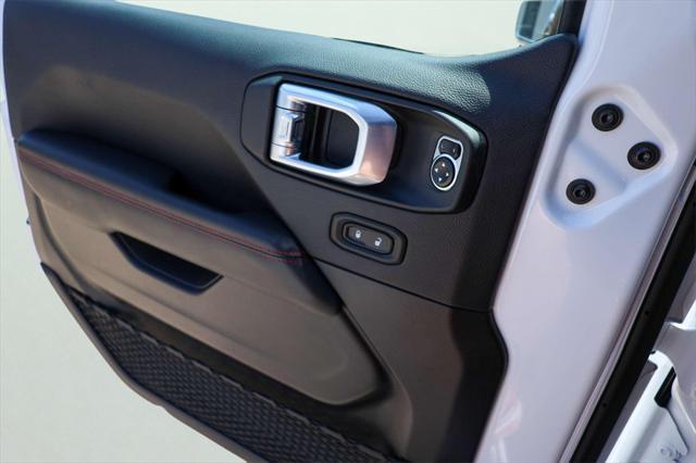 Photo of 2024 Bright White Clearcoat Jeep Wrangler