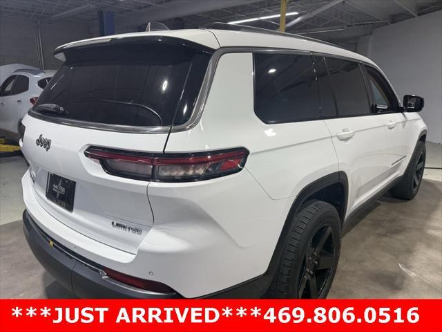 Photo of 2021 Bright White Clearcoat Jeep Grand Cherokee L