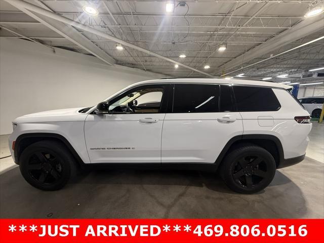 Photo of 2021 Bright White Clearcoat Jeep Grand Cherokee L