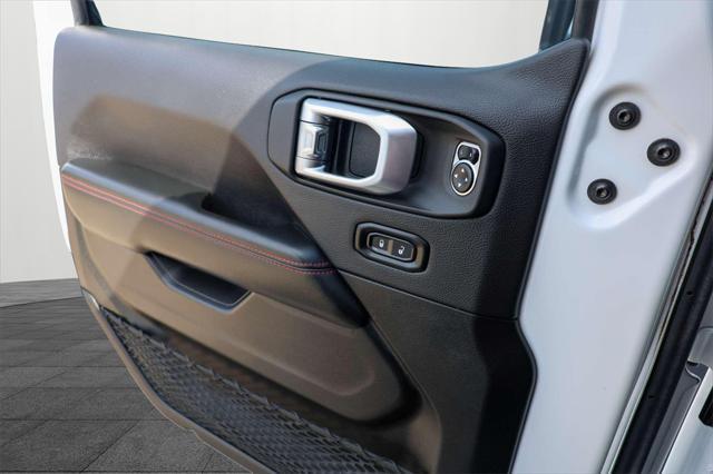 Photo of 2024 Bright White Clearcoat Jeep Wrangler
