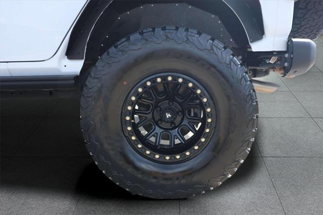 Photo of 2024 Bright White Clearcoat Jeep Wrangler